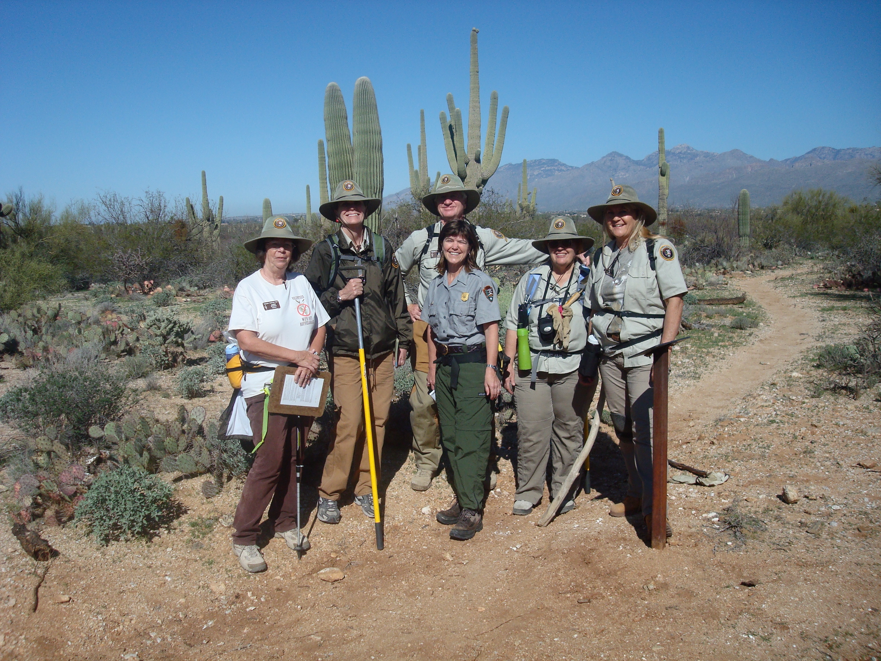 Superintendent Darla Sidles and Weed Free Trials volunteers