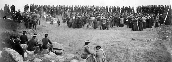 A monument to the peaceful resolution of the boundary dispute was erected on the redoubt in 1904.