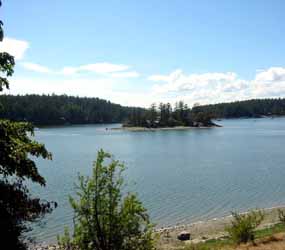 Arch_garrison_bay_guss_island