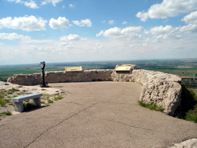 The North Overlook at the summit of Scotts Bluff National Monument