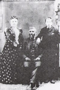 Julia, Robert, and Bertie Bancroft ca. 1890