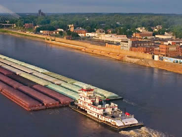 The mighty Mississippi rolls past Cape Girardeau.