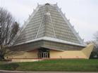 Beth Sholom Synagogue is the result of a joint effort by Rabbi Mortimer J. Cohen and Frank Lloyd Wright.