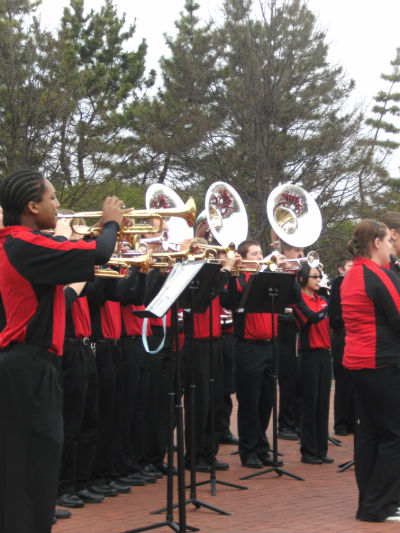 band-performs-at-flagpole-area