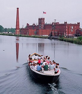 Visitors on a sightseeing tour along the Augusta Canal