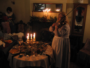 south parlor at the holiday