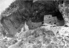 early view of Lower Cliff Dwellings early view of Lower Cliff Dwellings