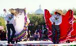 Folklorico dancers