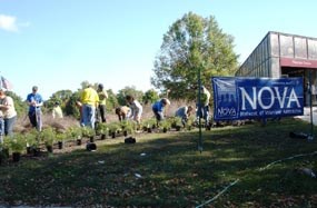NOVA volunteers on public lands day assist with landscaping around the welcome center