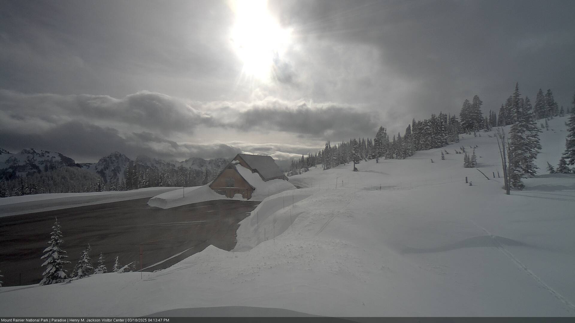 If image does not appear, please try refreshing your browser. Mountain Weather conditions often disable the camera!