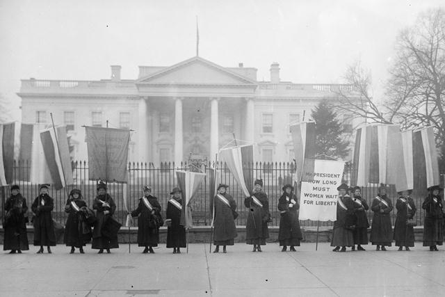 Suffragists outside the White House
