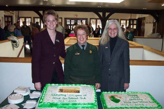 Superintendent Linda Stoll with representatives from Senator Daschle's and Governor Rounds' offices.