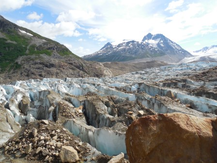Crevasse field Crevasse field