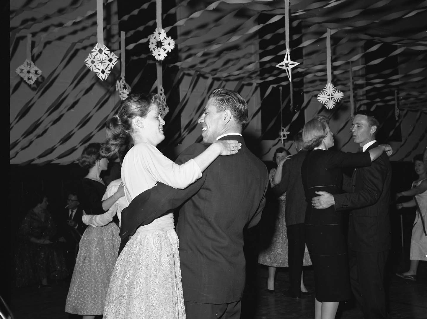 YELL 20111 SNOWBALL22222