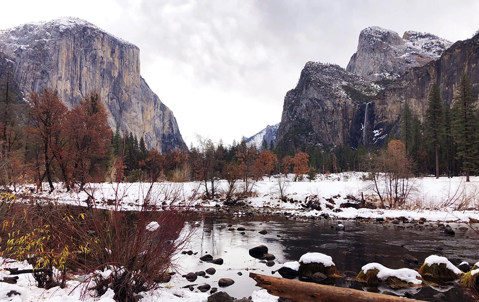 View from Valley View in Yosemite Valley in early December 2019. View from Valley View in Yosemite Valley in early December 2019.