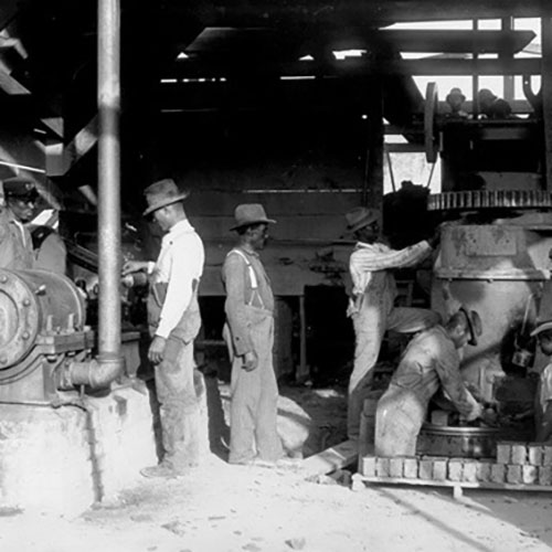 Making bricks at Tuskegee Institute