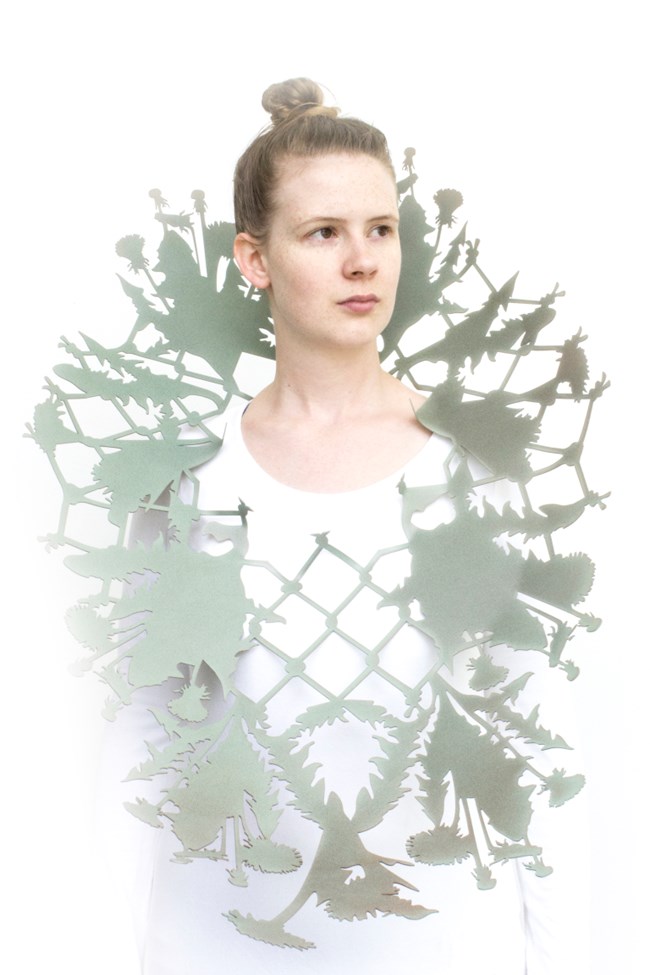Photo portrait of artist Rachel Suzanne Smith
