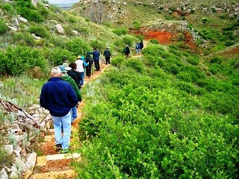 Down the trail at ALFL May 2009 by Kris Abu-Hantash