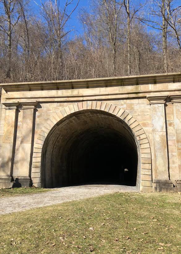 Staple Bend Tunnel Outer facade of a railroad tunnel