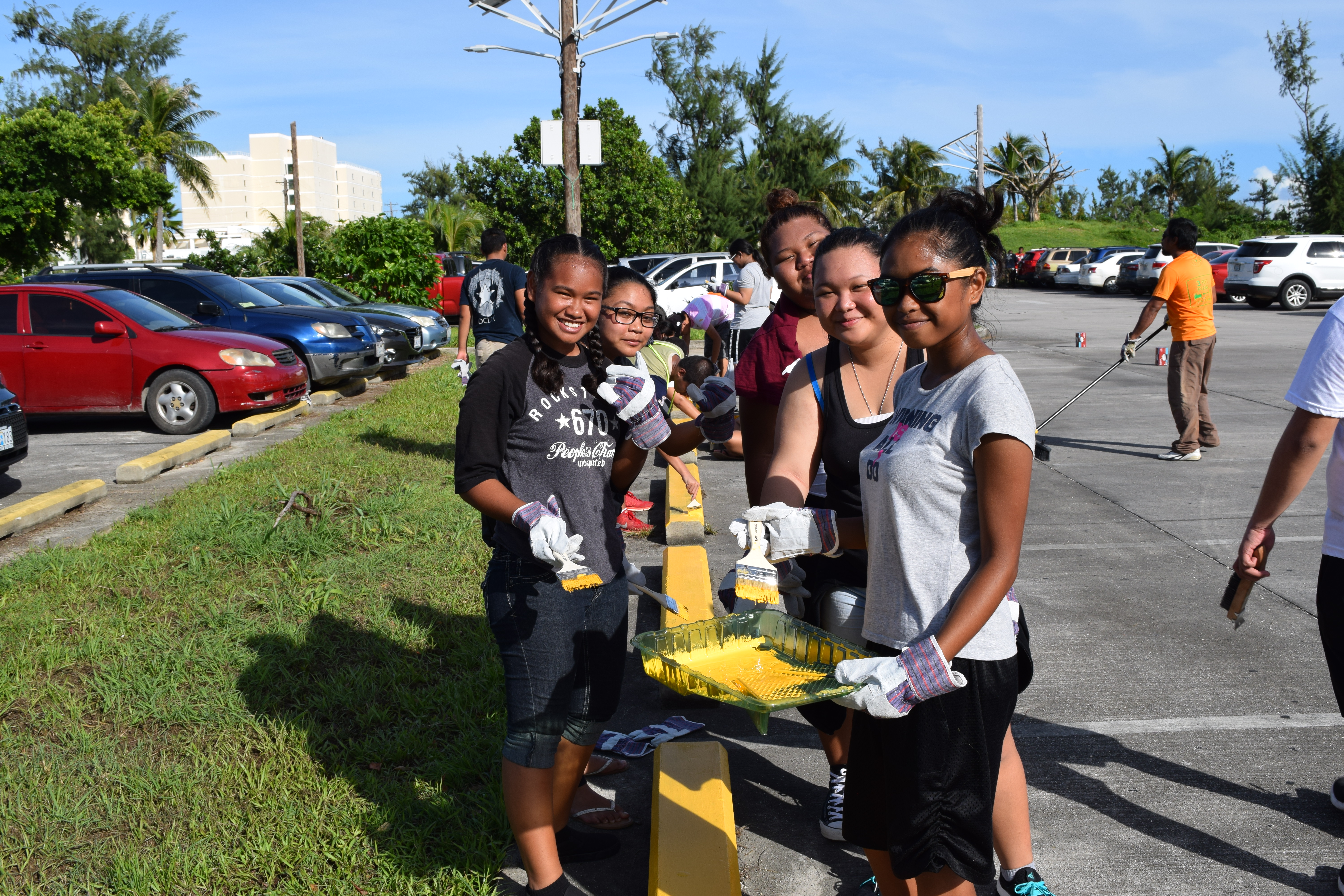 300 Volunteers Participate in Day of Service at American Memorial Park