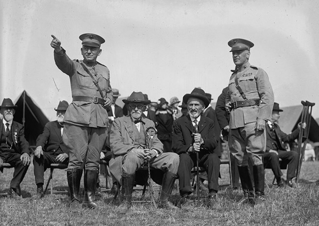 General Lejeune and Williams talk to Civil War veterans