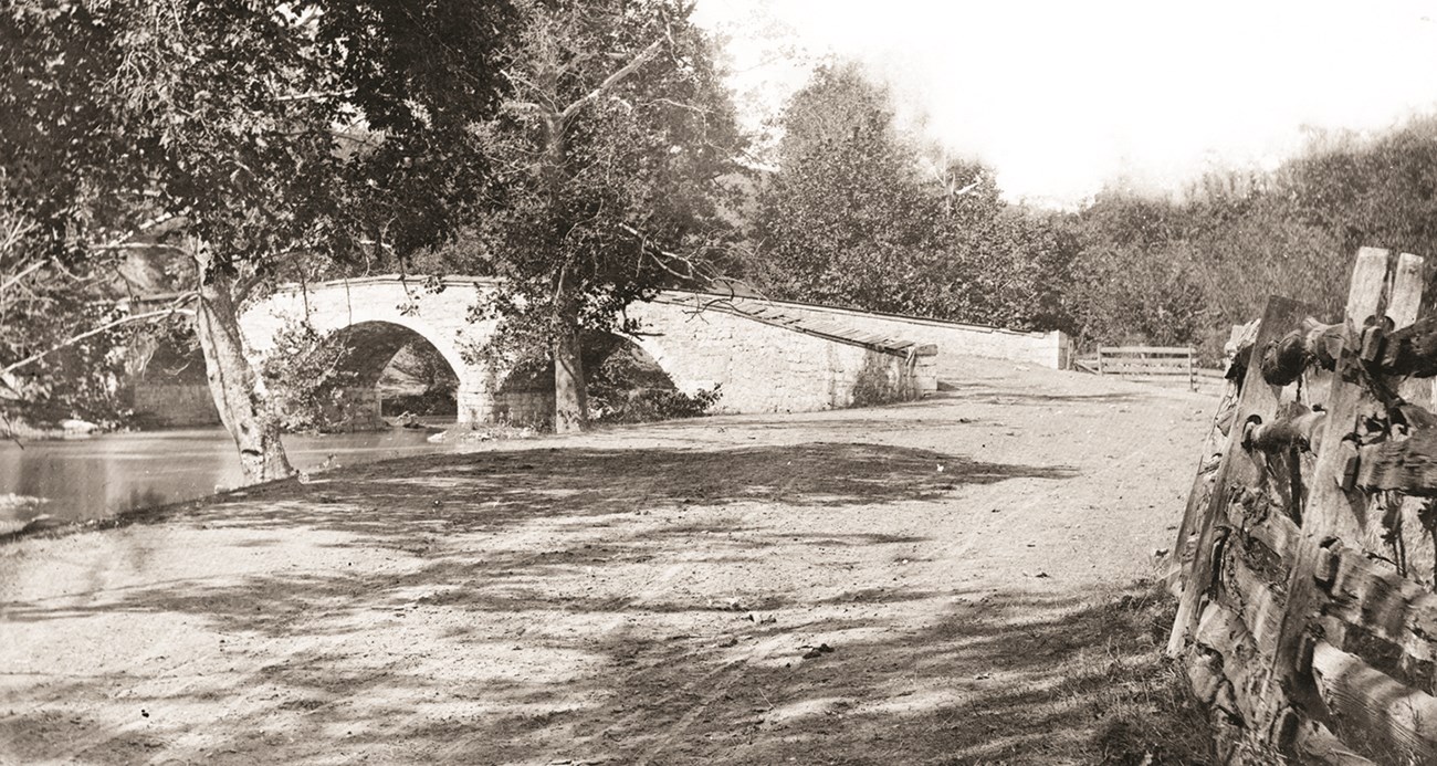 Historic photograph of the Burnside Bridge
