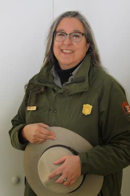 Lynne Dominy New Superintendent, Apostle Islands NL