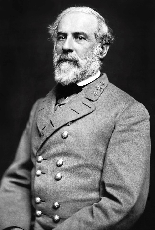 Robert E. Lee in Confederate uniform