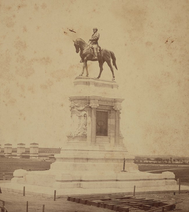 Memorialization of Robert E. Lee and the Lost Cause - Arlington House, The Robert  E. Lee Memorial (. National Park Service)