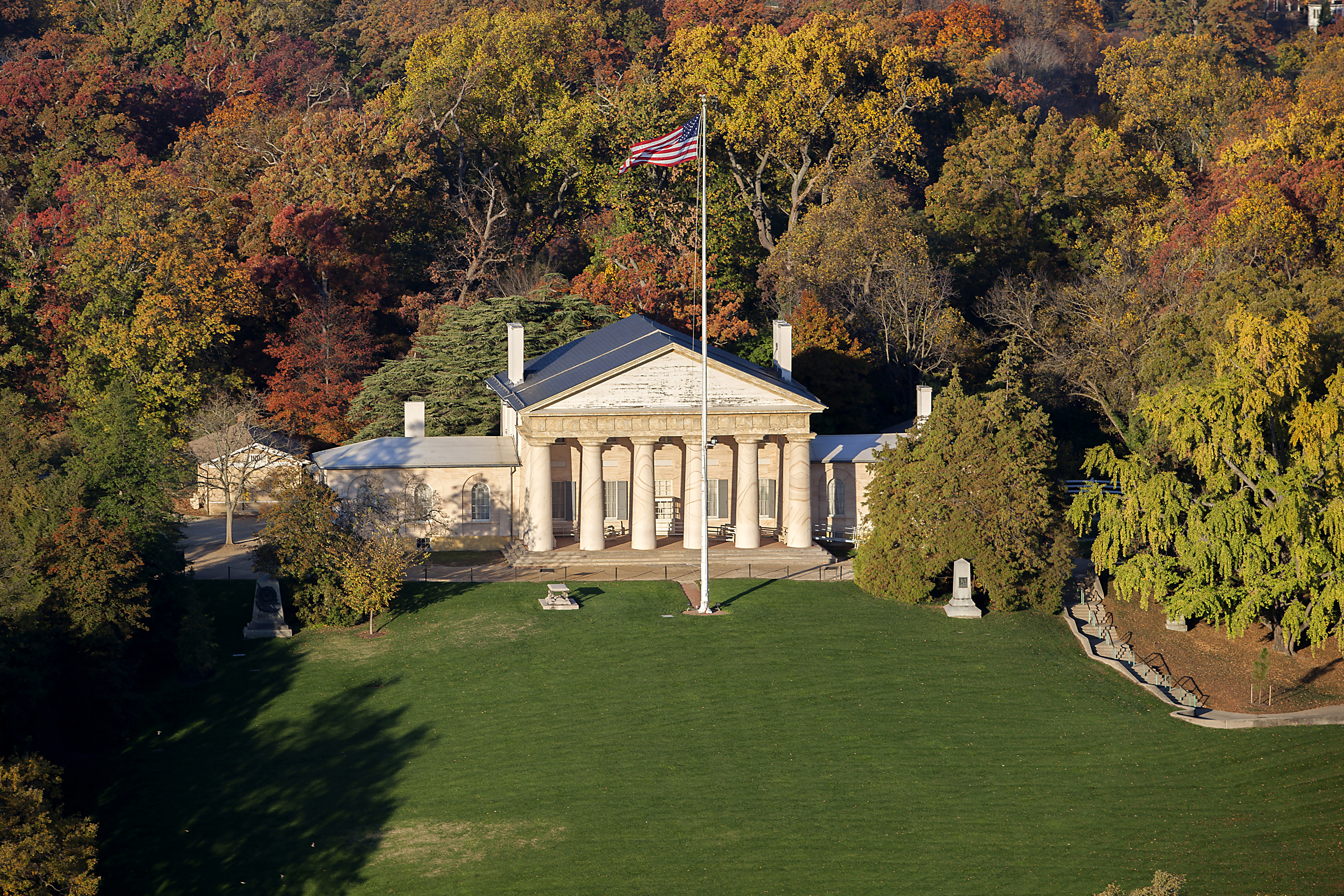 Arlington House in the fall. Arlington House in the fall.