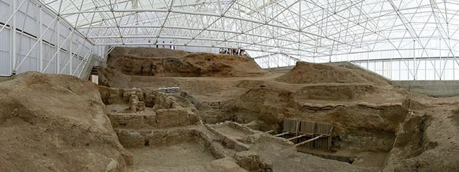 Çatalhöyük South Entrance Çatalhöyük South Entrance
