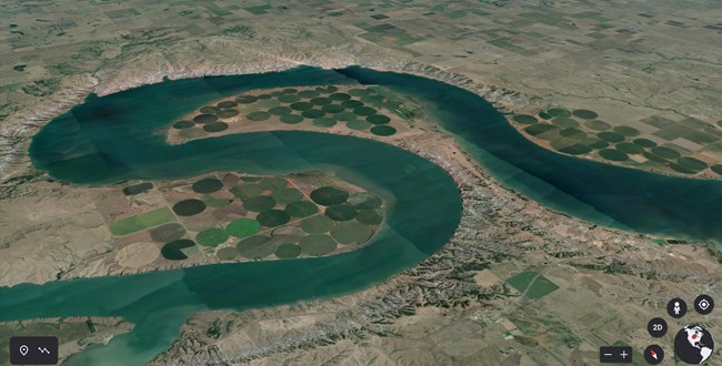 river with bend