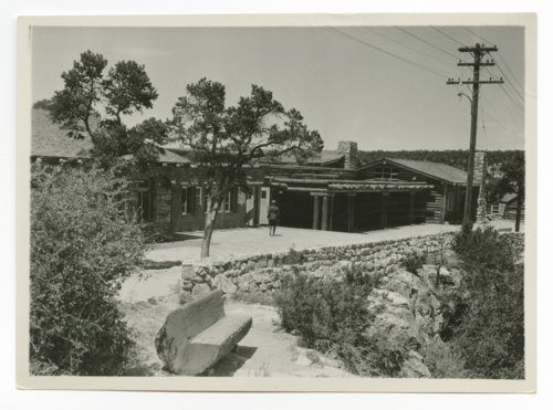 Bright Angel Lodge between 1920s and 1930s