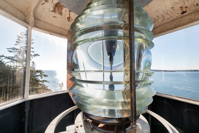 Bass Harbor Head Lighthouse lens & LED lantern Lens and LED lantern of Bass Harbor Head Lighthouse