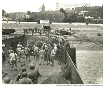 Soldiers unload a gun at Aquatic Park, San Francisco. February 21, 1945.