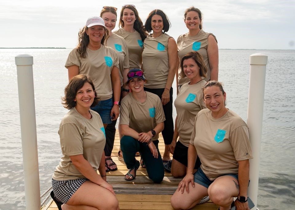 Women veterans participating in a scuba experience
