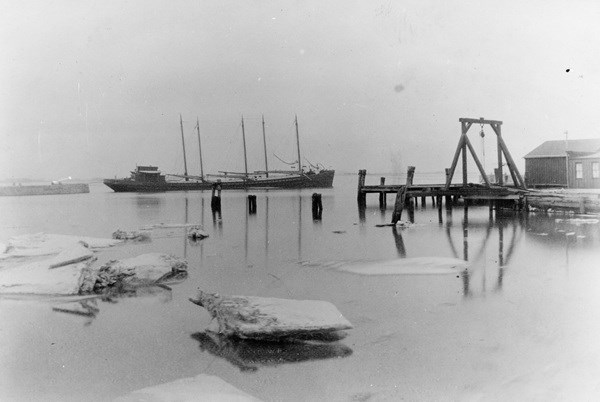Coastal Freighter off the coast of the New Castle harbor.