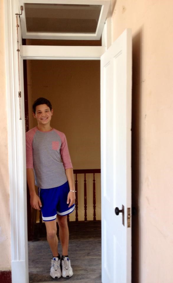 Eli Lurie leaning in a doorway. Eli Lurie leaning in a doorway.