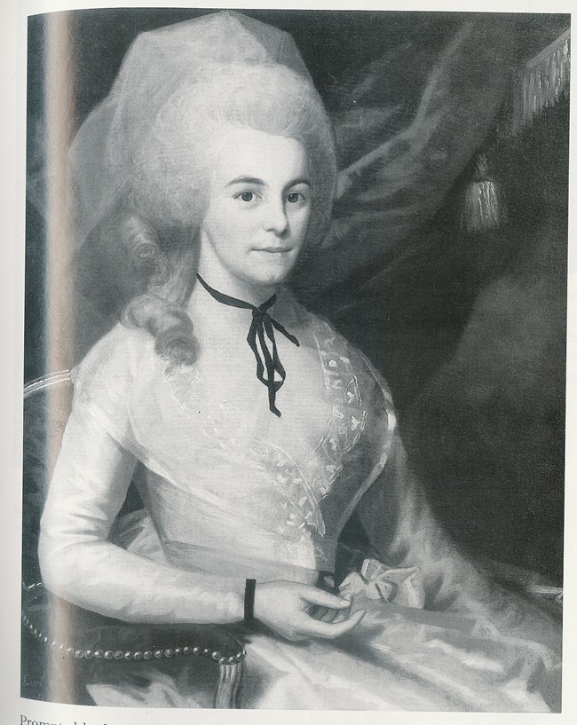 ElizaHamilton Black and white illustration of a woman in 18th century dress