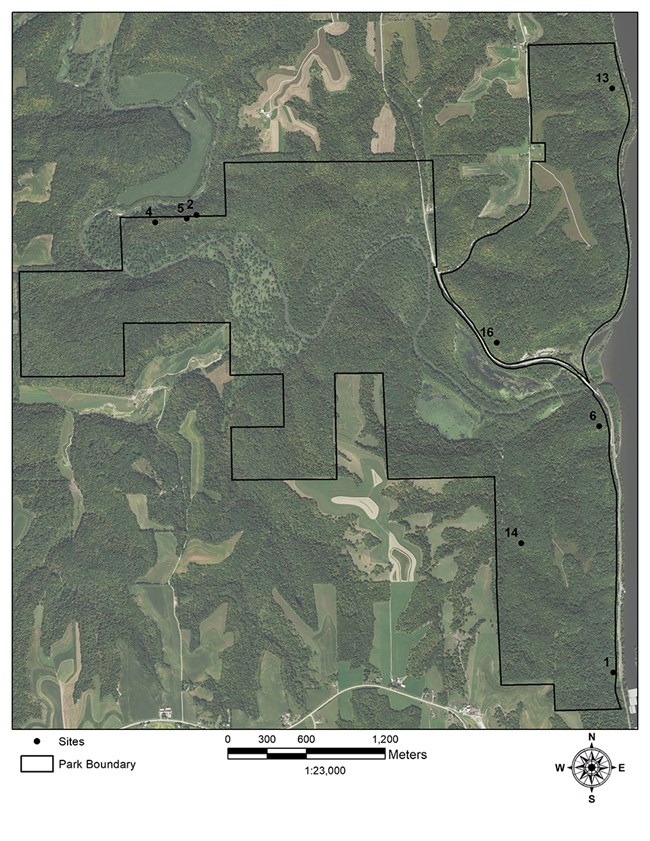 Map of Effigy Mounds National Monument showing eight numbered plots