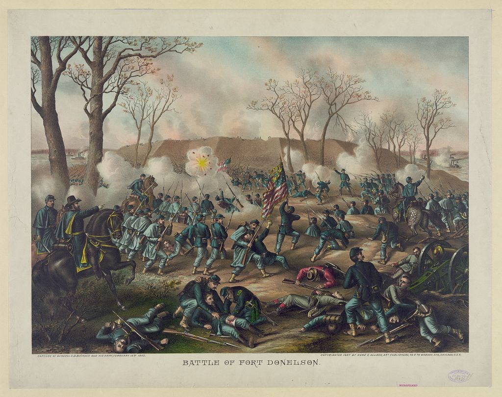Union and Confederate soldiers engaged in battle at Fort Donelson.