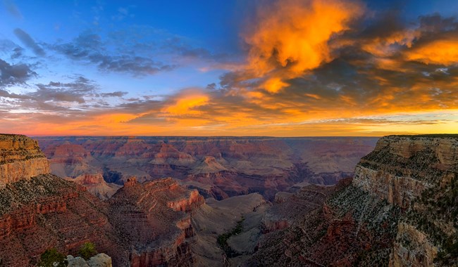 a gorgeous sunrise over the grand canyon