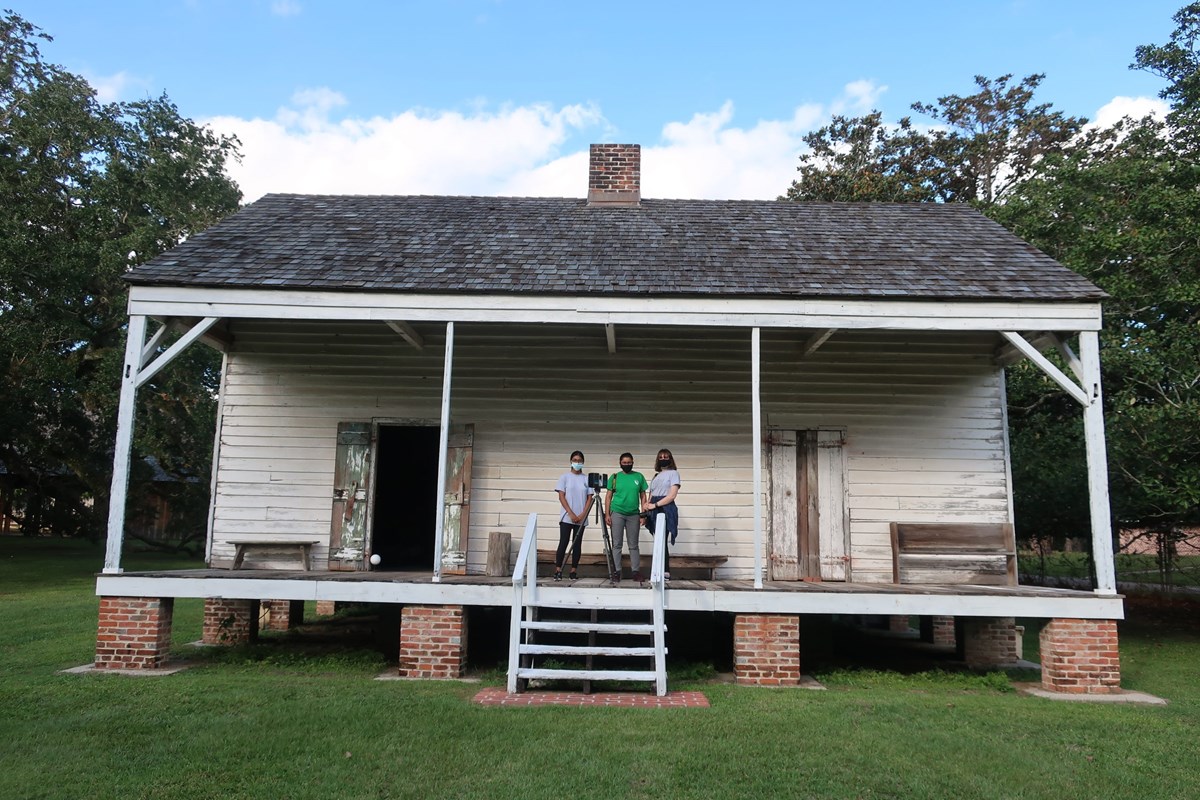 Documenting Slave Cabins and Tenant Farm Houses (U.S. National Park