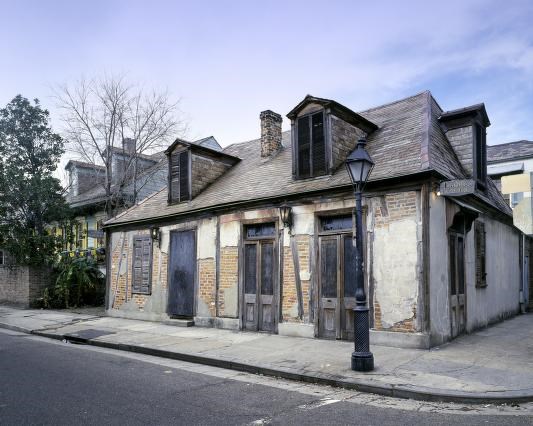 Lafitte's Blacksmith Shop in New Orleans A photo of the tourist spot named "Lafitte's Blacksmith Shop" in New Orleans.