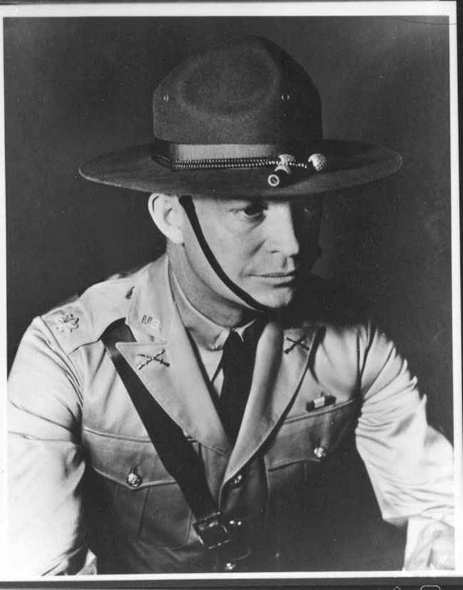 Black and White image of Major Dwight Eisenhower in uniform