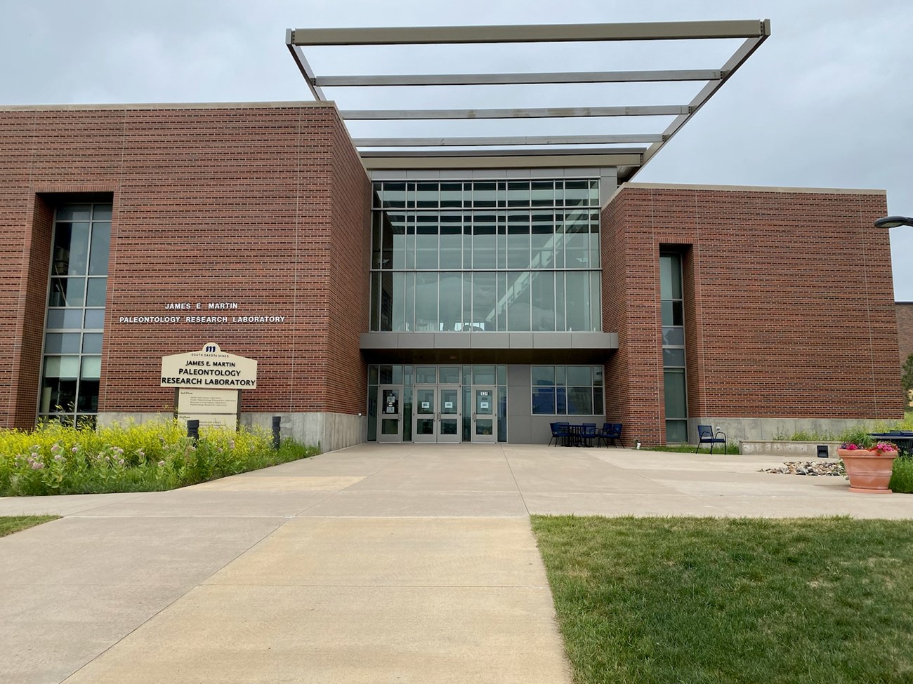 Photo of a brick building.