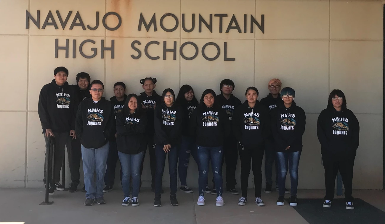 9922eeb8-c5a2-497e-aa33-26a10eb71082 Group of Navajo Mountain High School students