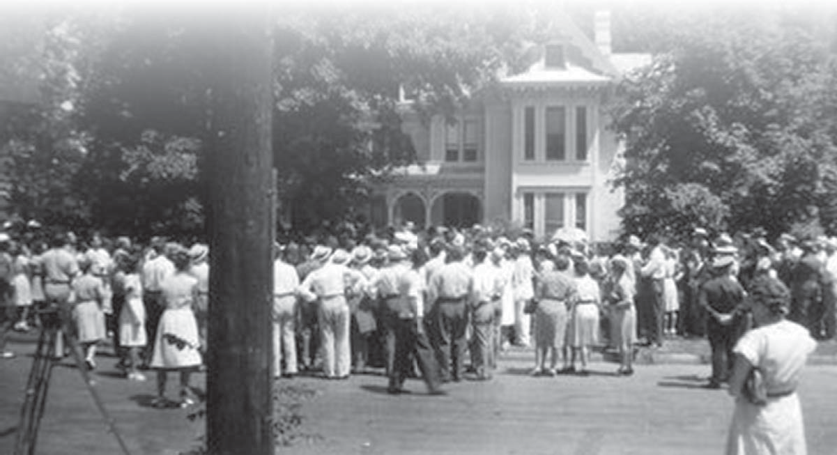 Truman Home crowd, 1953 Large crowd gathered at front of Truman Home in 1953.