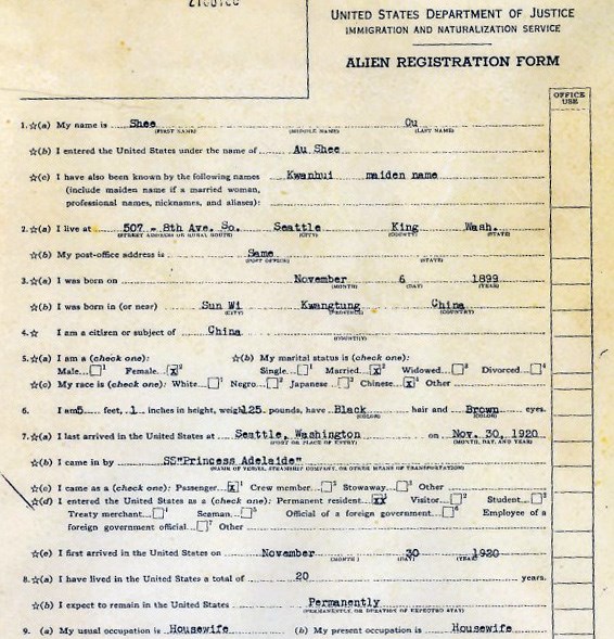 Alien Registration Form, 1940 Typed Alien Registration Form from US Department if Justice.