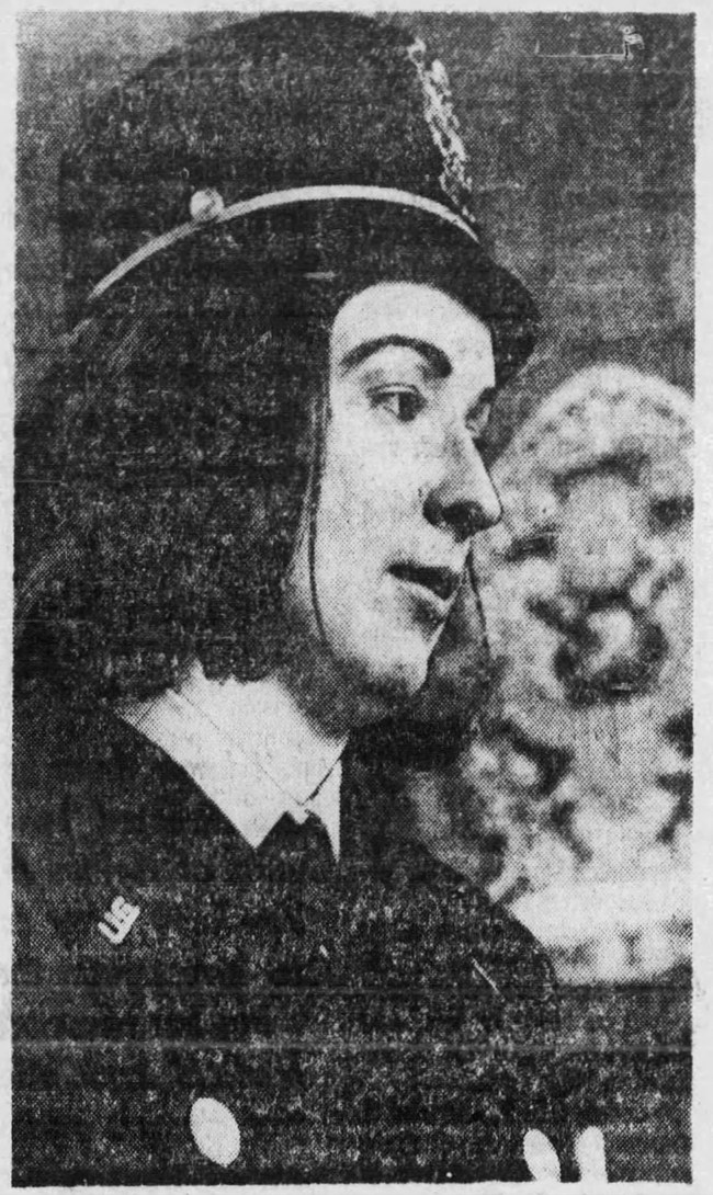 Janice Rzepecki in her US Park Police uniform and hat.